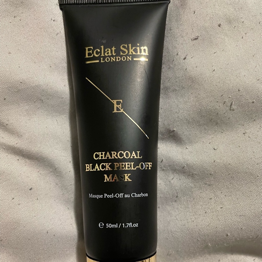 Eclat Skin peel-off charcoal mask